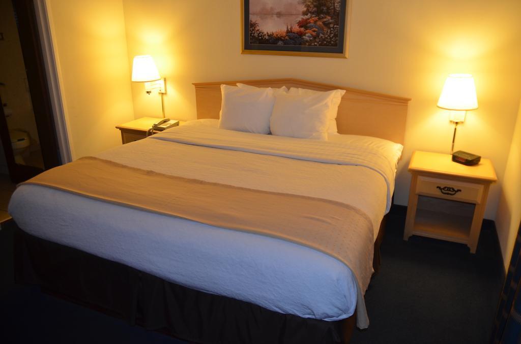 Clarion Hotel Jackson Northwest Buitenkant foto