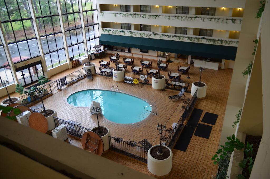 Clarion Hotel Jackson Northwest Buitenkant foto