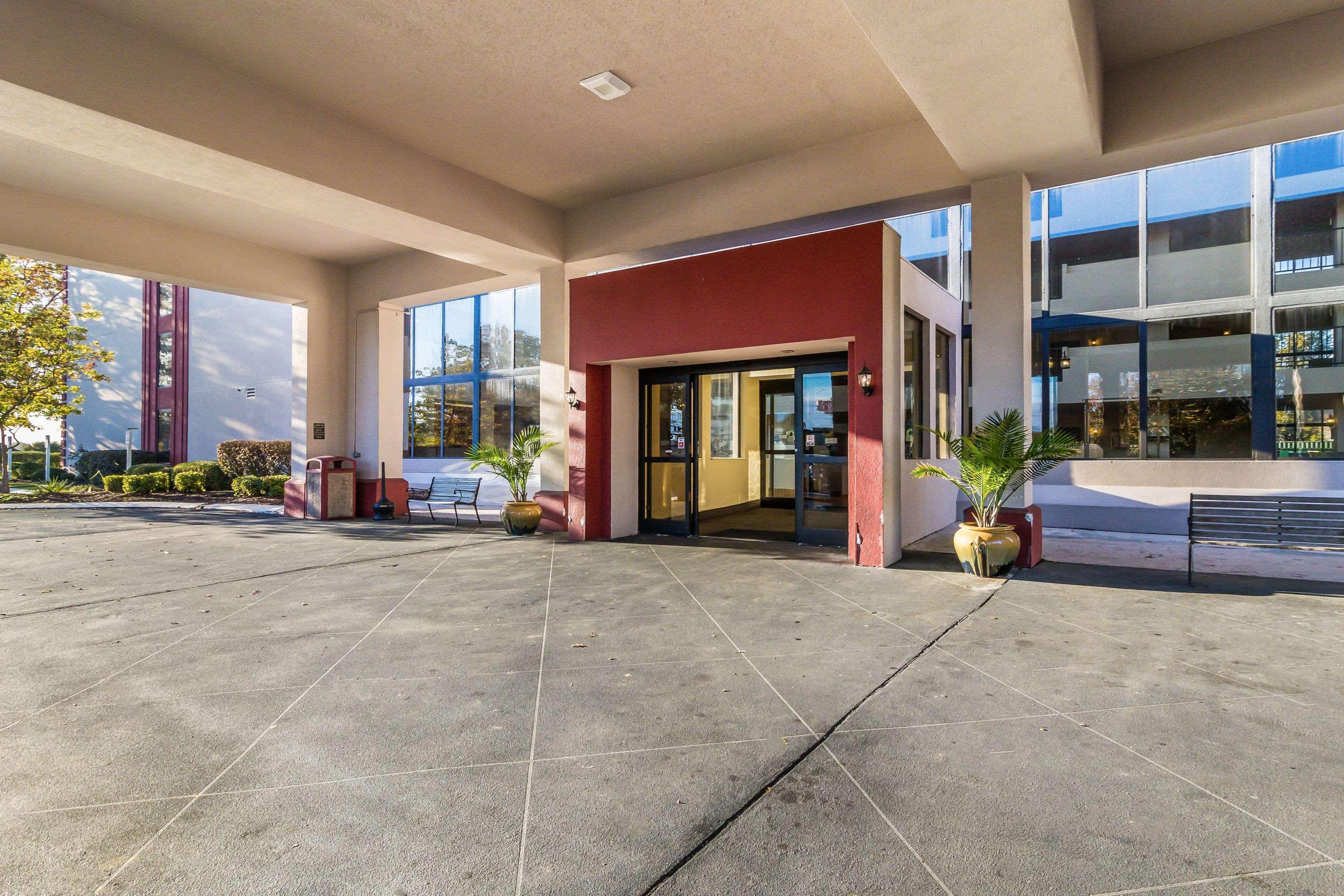 Clarion Hotel Jackson Northwest Buitenkant foto