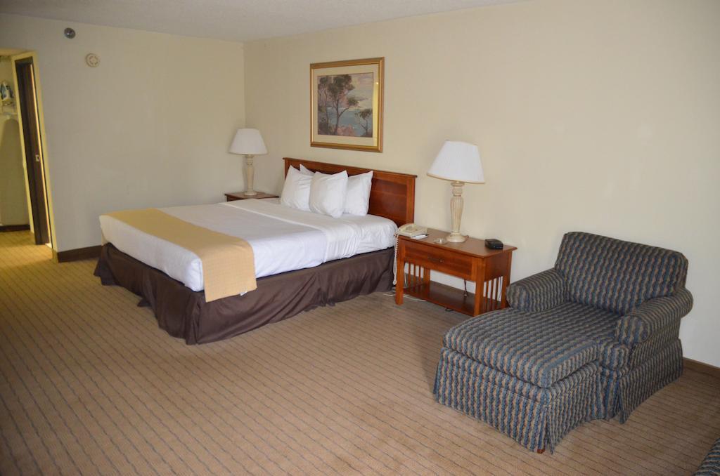 Clarion Hotel Jackson Northwest Buitenkant foto