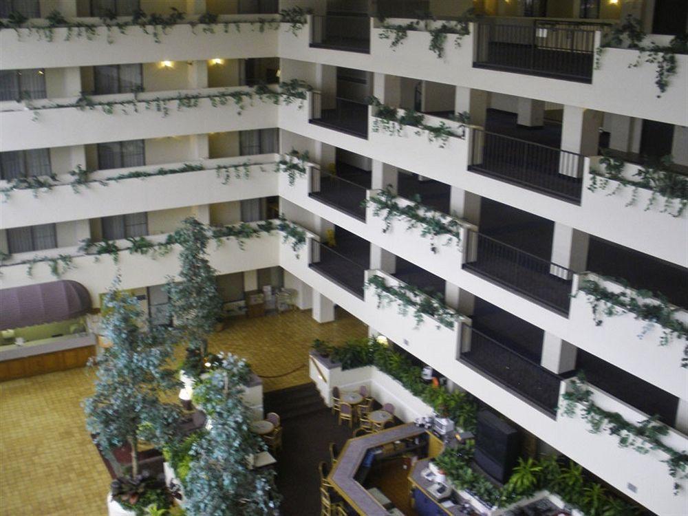 Clarion Hotel Jackson Northwest Buitenkant foto